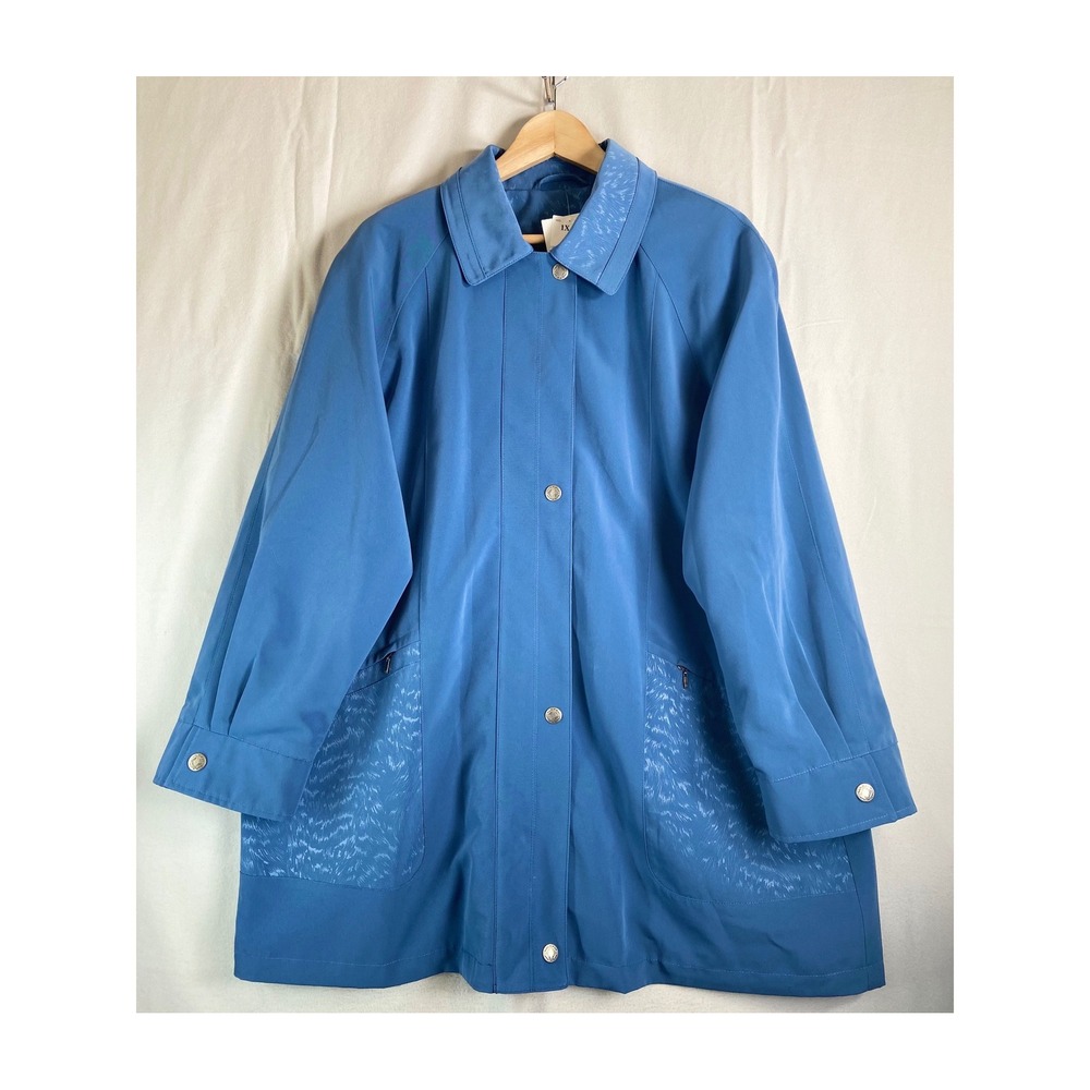 CBO New York NWT Blue Lightweight Rain Jacket Coat 1X Plus Zip Pockets Travel